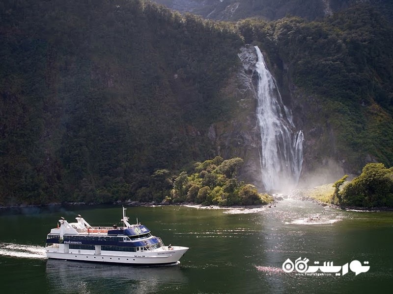 10- تنگه میلفورد، نیوزیلند  Milford Sound, New Zealand