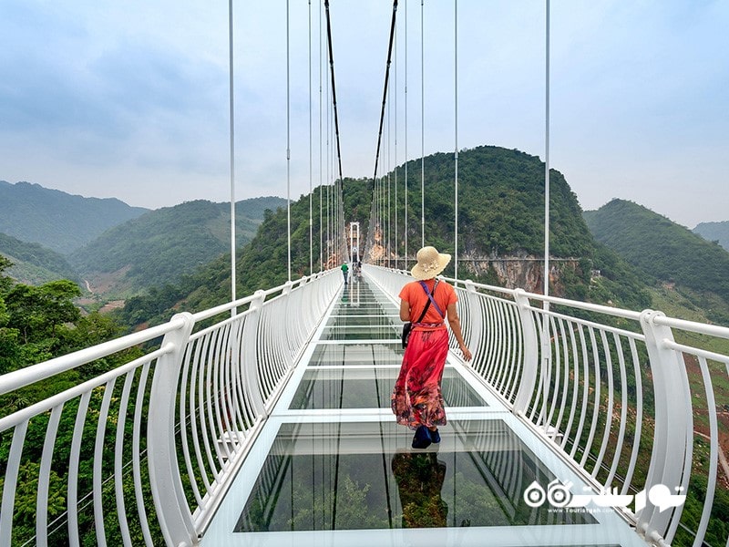 طولانی ترین پل شیشه ای جهان در ویتنام افتتاح می شود