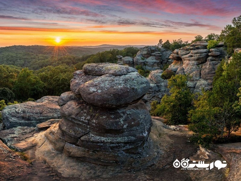 13. باغ خدایان (Garden of the Gods)، ایلینویز 