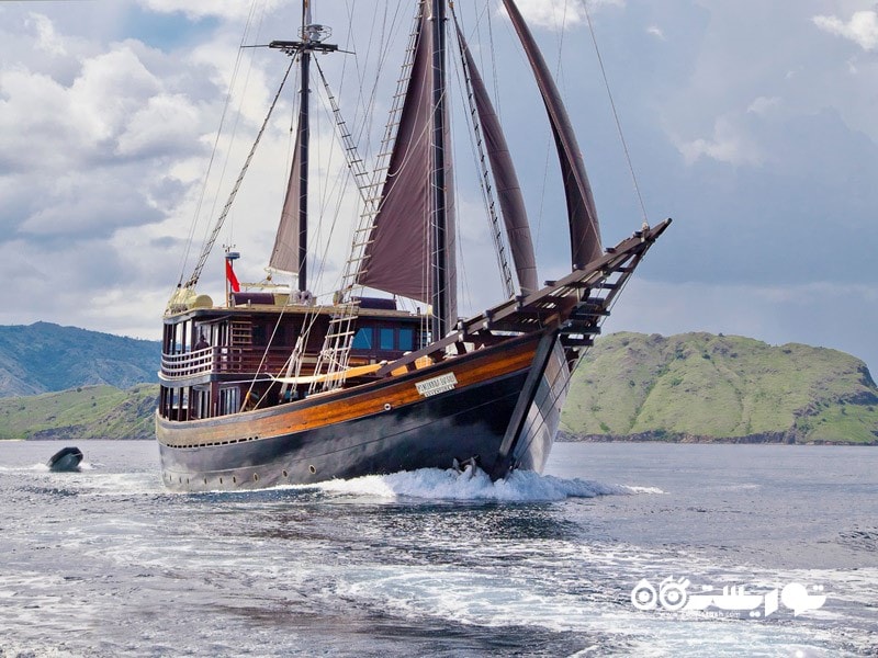 5- دنیا بارو (Dunia Baru) در جزایر کومودو (Komodo Islands) 