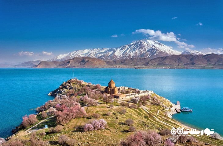 8. جزیره آکدامار (Akdamar Island) جزیره برتر در ترکیه