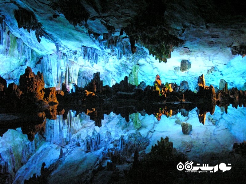 دریاچه غار رید فلوت، چین (Reed Flute Cave Lake, China)