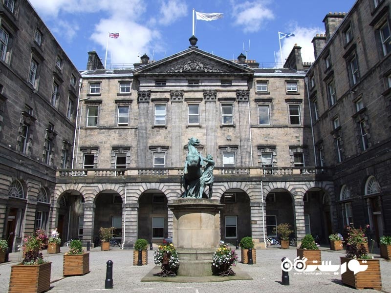 6- اِدینبرو سیتی چِیمبرز (Edinburgh City Chambers)