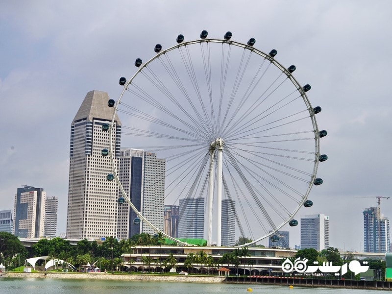 2. آسیاب سنگاپور (Singapore Flyer) در کشور سنگاپور