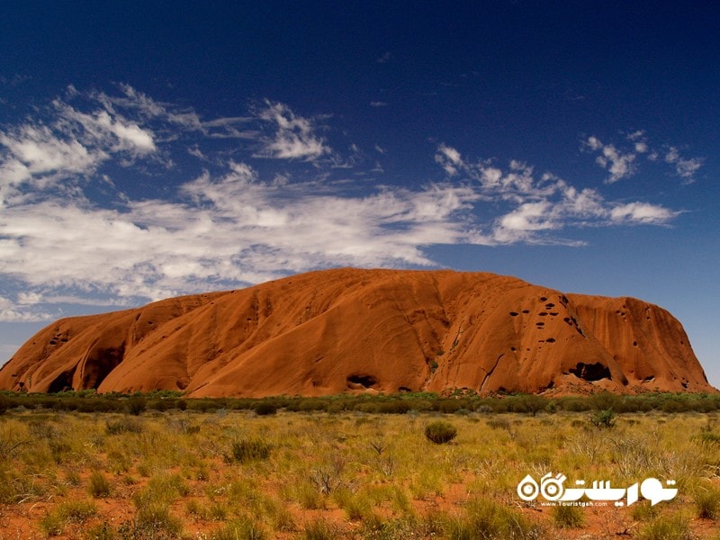 اولورلو (Uluru)، سنگ بزرگ قرمز