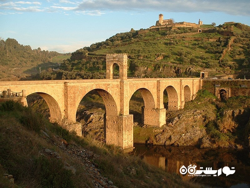 5. پل آلکانتارا (Alcántara Bridge)، آلکانتارا، اسپانیا