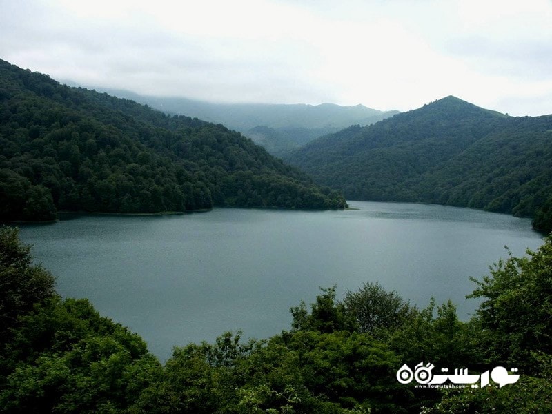 7.دریاچه گویگول (Lake Goygol)