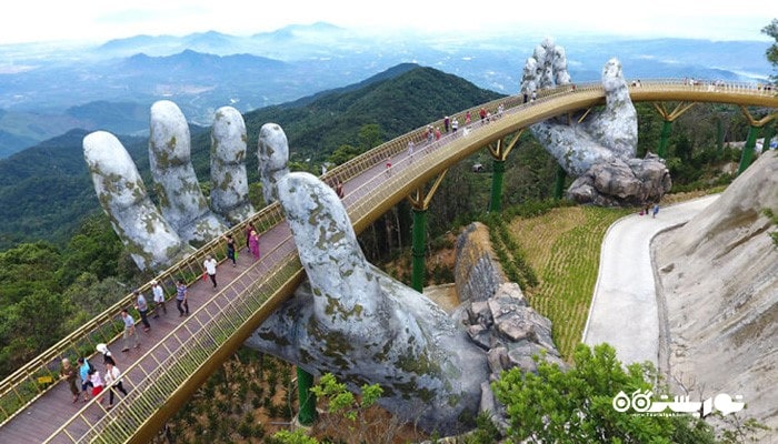 این پل در ویتنام بازدیدکنندگان را با طراحی زیبایش متحیر می کند.