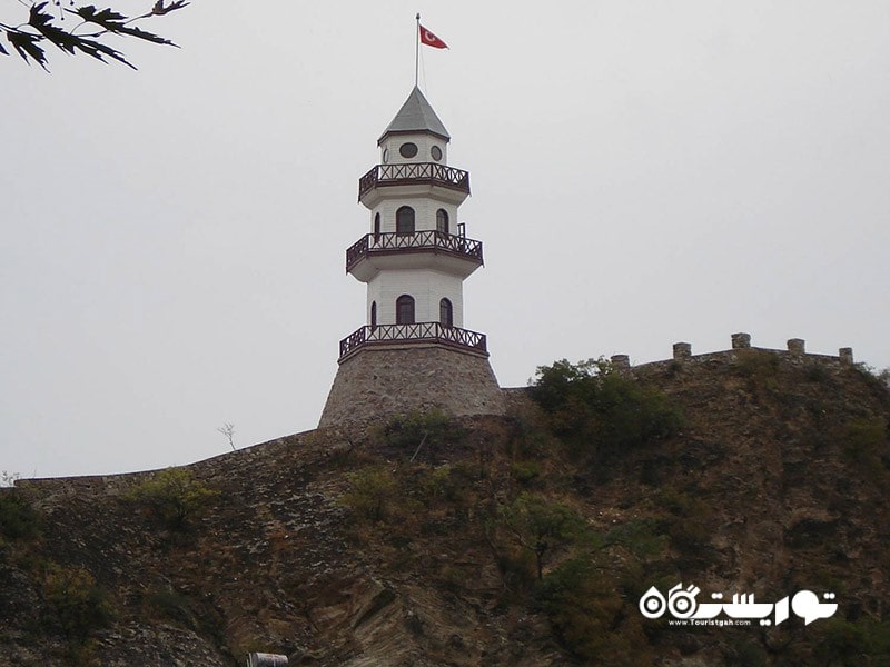 برج پیروزی (Victory Tower)