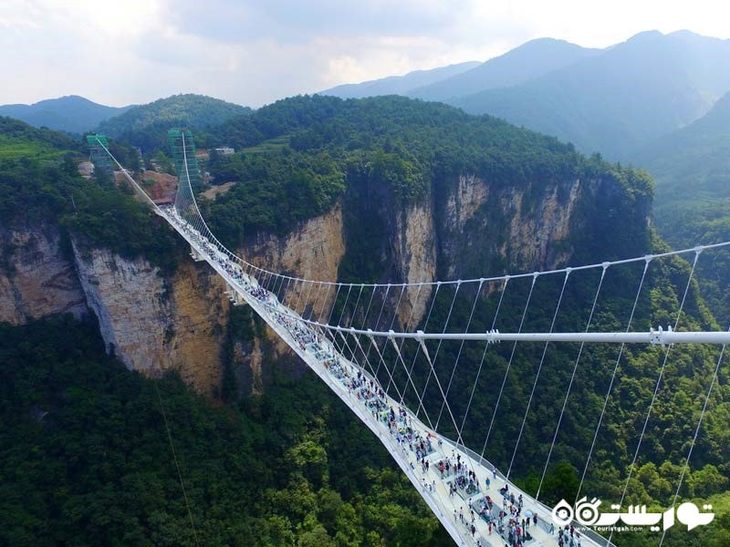  بلندترین و طولانی ترین پل شیشه ای جهان در چین