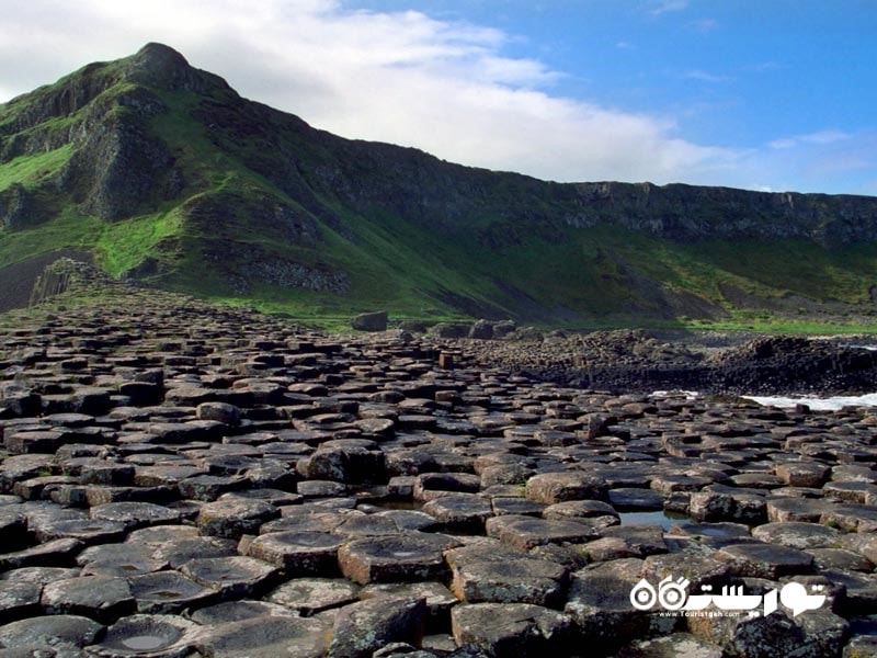 گذرگاه ساحلی  جایِنت (Giant's Causeway)