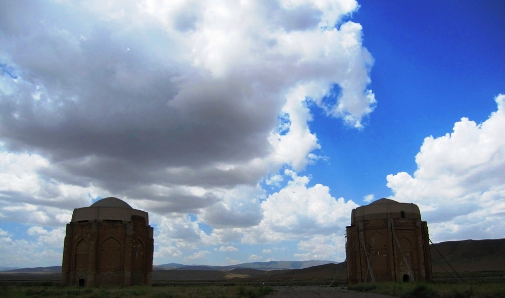 نمایی از برج‌ها