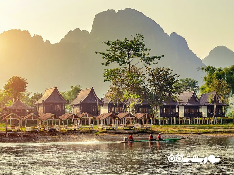 وانگ وینگ، لائوس (Vang Vieng) – از شهر جشن‌ ها تا پناهگاه طبیعت