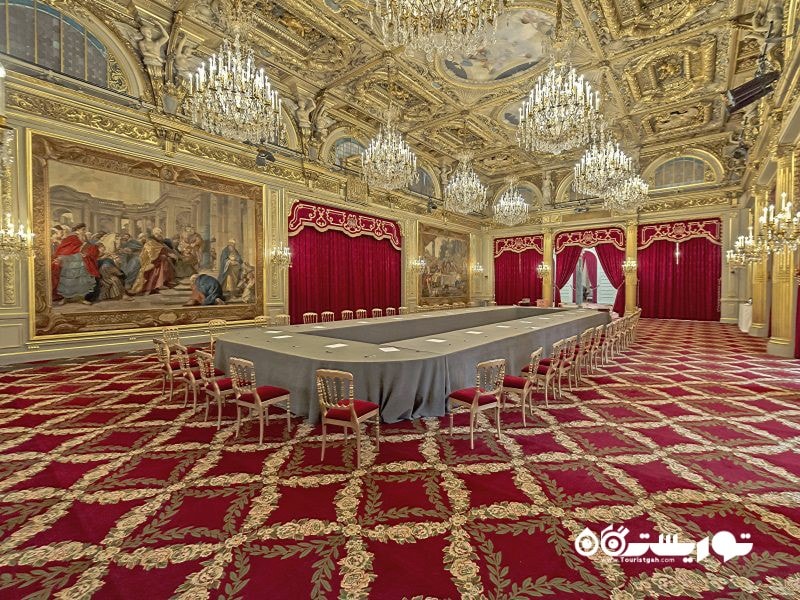 تالار جشن کاخ الیزه، محل اقامت رسمی رئیس جمهور فرانسه.