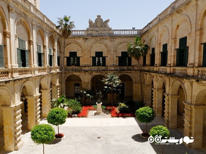 بازدید از کاخ استاد اعظم (Gran master’s Palace) در والتا  