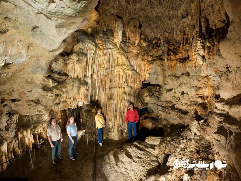 23.اوزارکس کورنز (Ozarks Caverns)