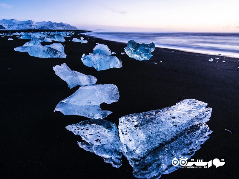 10- ساحل یوکوسرلون، ایسلند (Jökulsárlón Beach, Iceland)