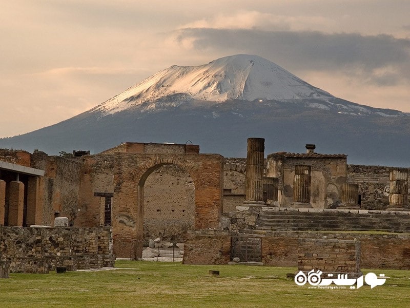 4. پمپی، ایتالیا (Pompeii, Italy)