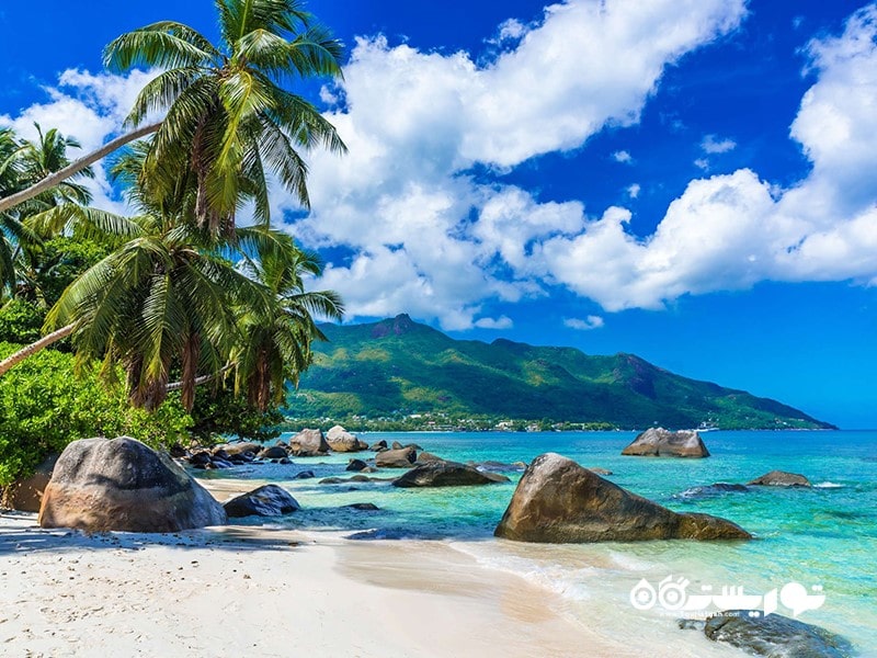 8. ساحل بو والون (Beau Vallon Beach)