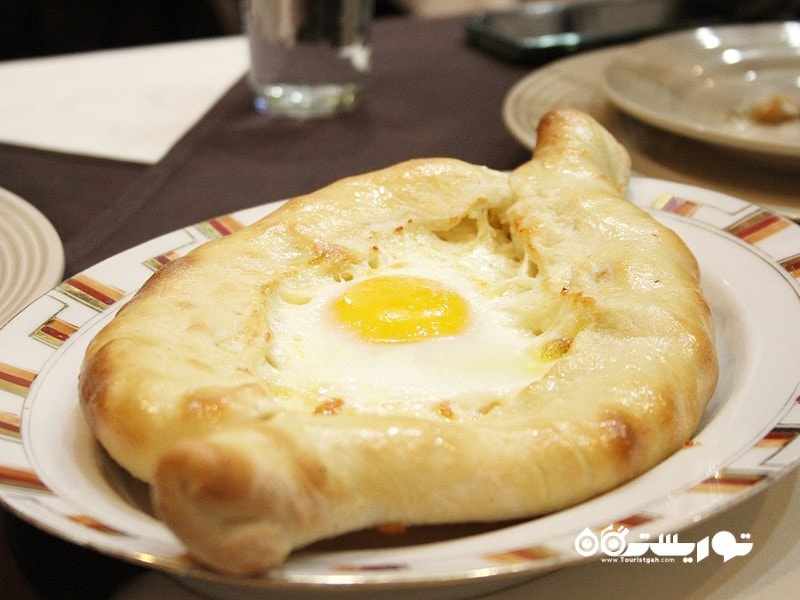 خاچاپوری (Khachapuri) غذای محلی گرجستان