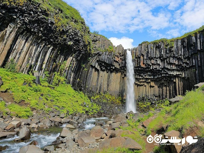 6. سوارتیفوس (Svartifoss) 