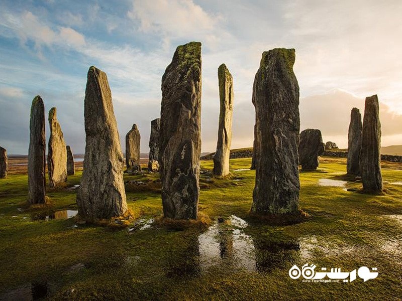 13.سنگ های ایستاده روستای کالانیش (Standing Stone of Callanish)