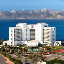 هتل آکرا باروت