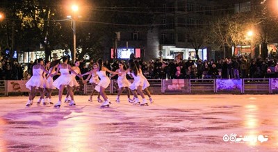 سرگرمی اسکیت سواری روی یخ ، ایروان شهر ارمنستان کشور ایروان