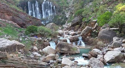  آبشار تنگه رود قر شهرستان اصفهان استان سمیرم