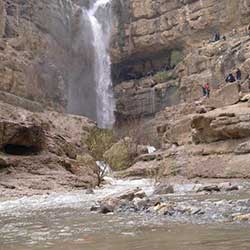 آبشار و دره سراب